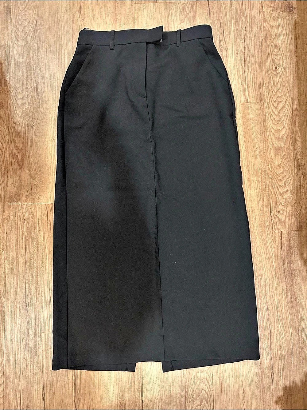 Abercrombie & Fitch Work Midi Skirt in Black Size Small NWT